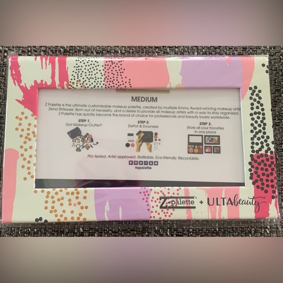 ✨HOST PICK✨ Ulta Beauty 33 pc makeup collection - Picture 5 of 6